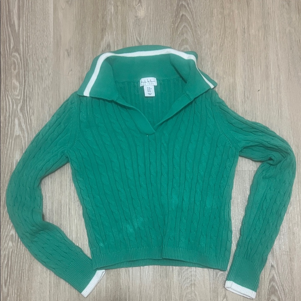 Nicole Miller Green V-Neck Cable Knit Sweater